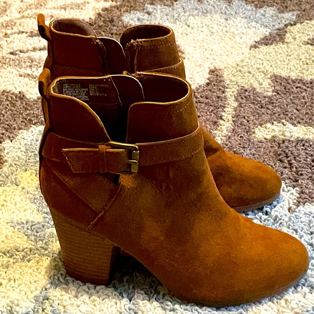 Ladies boots